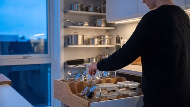 Lid Organizers for Pots and Containers - guide